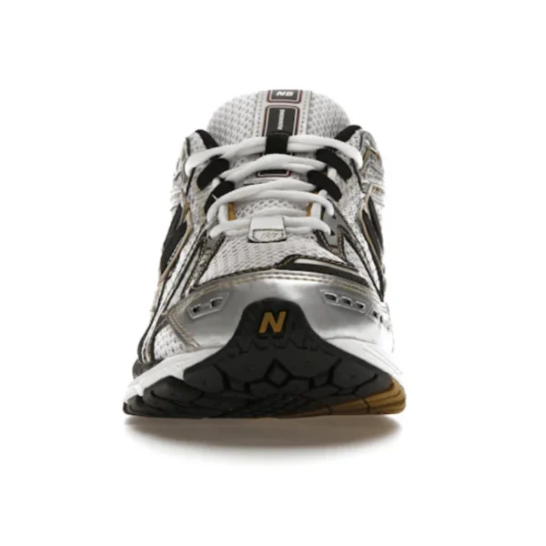 New Balance 1906R – White Metallic Gold