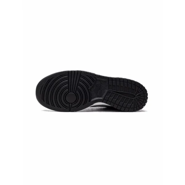 Nike Dunk Low Retro White Black Panda