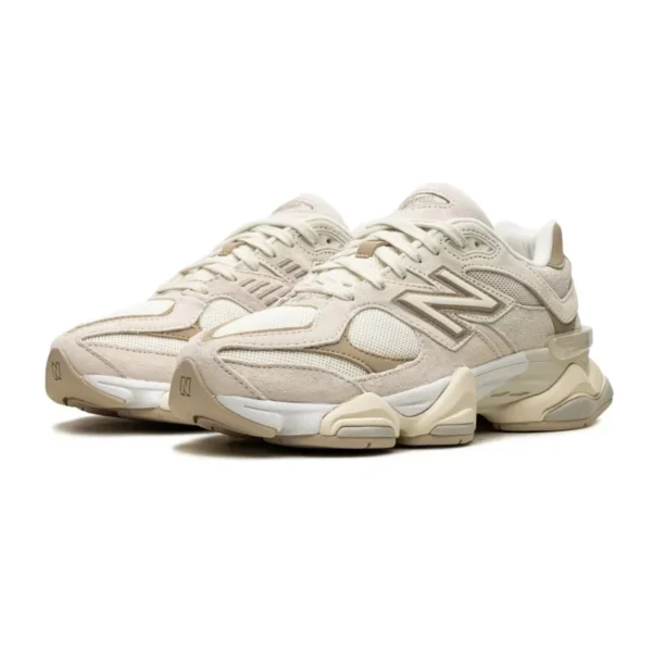 New Balance 9060 – Sea Salt Brown